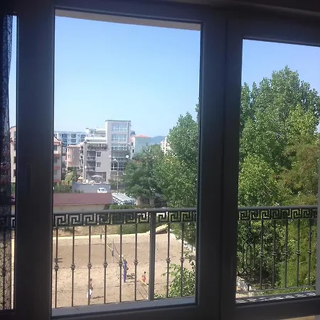 아파트 Katranika *